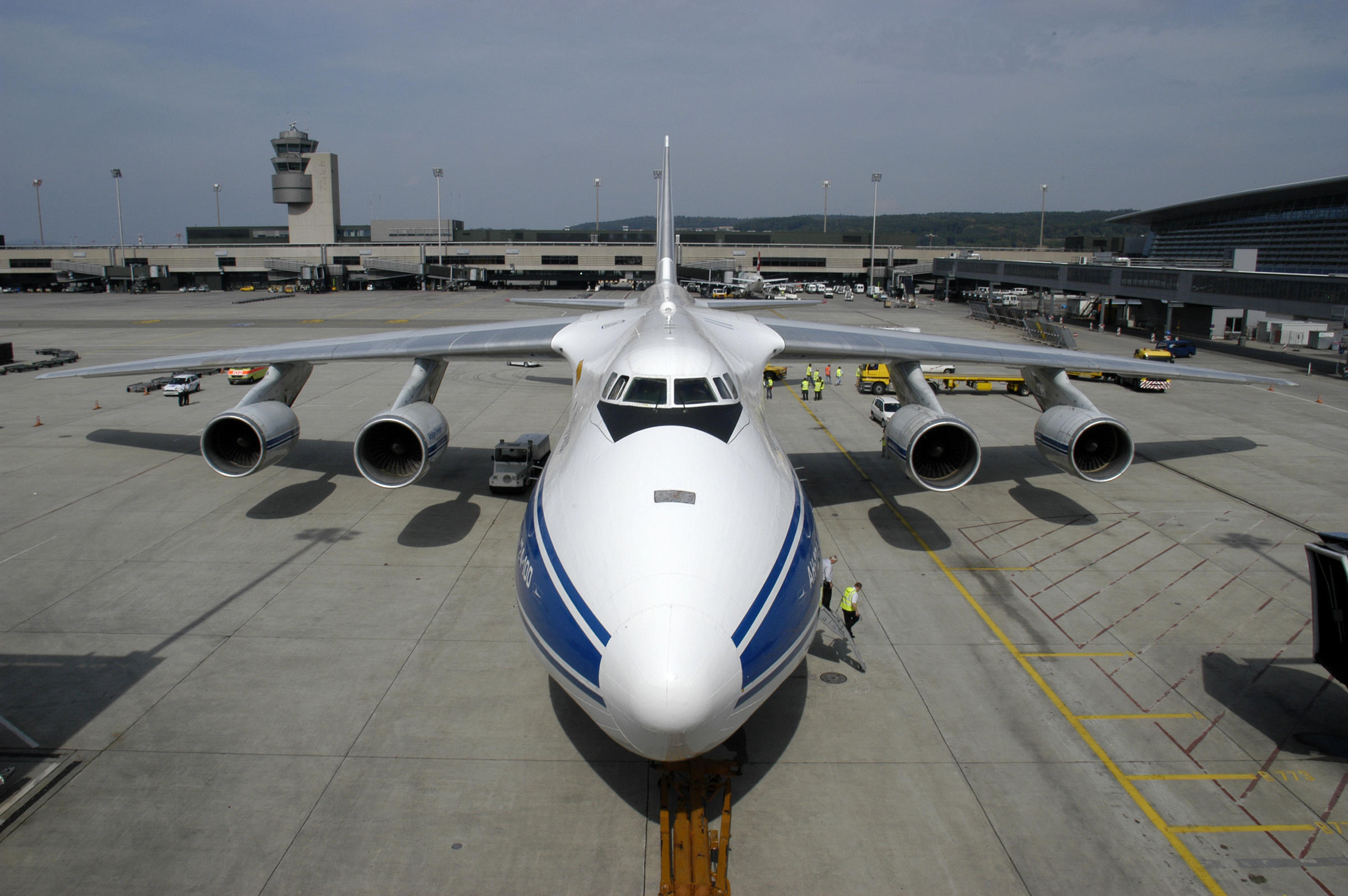 Antonov 124 Gallery 1
